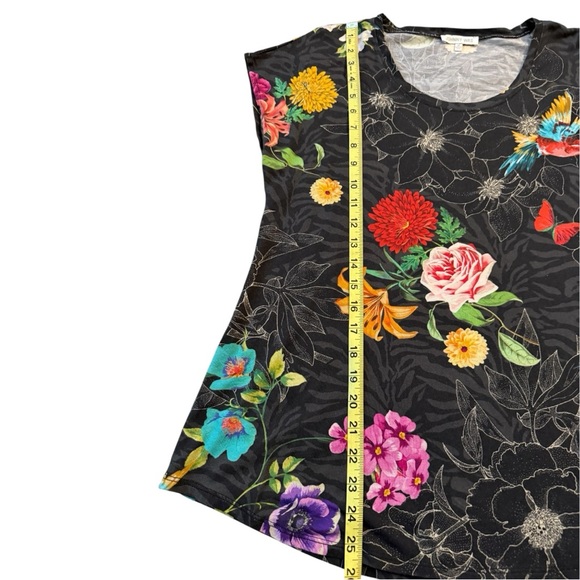 JOHNNY WAS floral pajamas with cap sleeves and crop pants in medium. - Picture 2 of 14